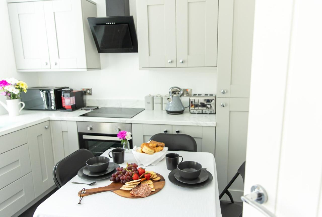 Entire Family Home , Large Rear Garden And Free Parking Belfast Luaran gambar